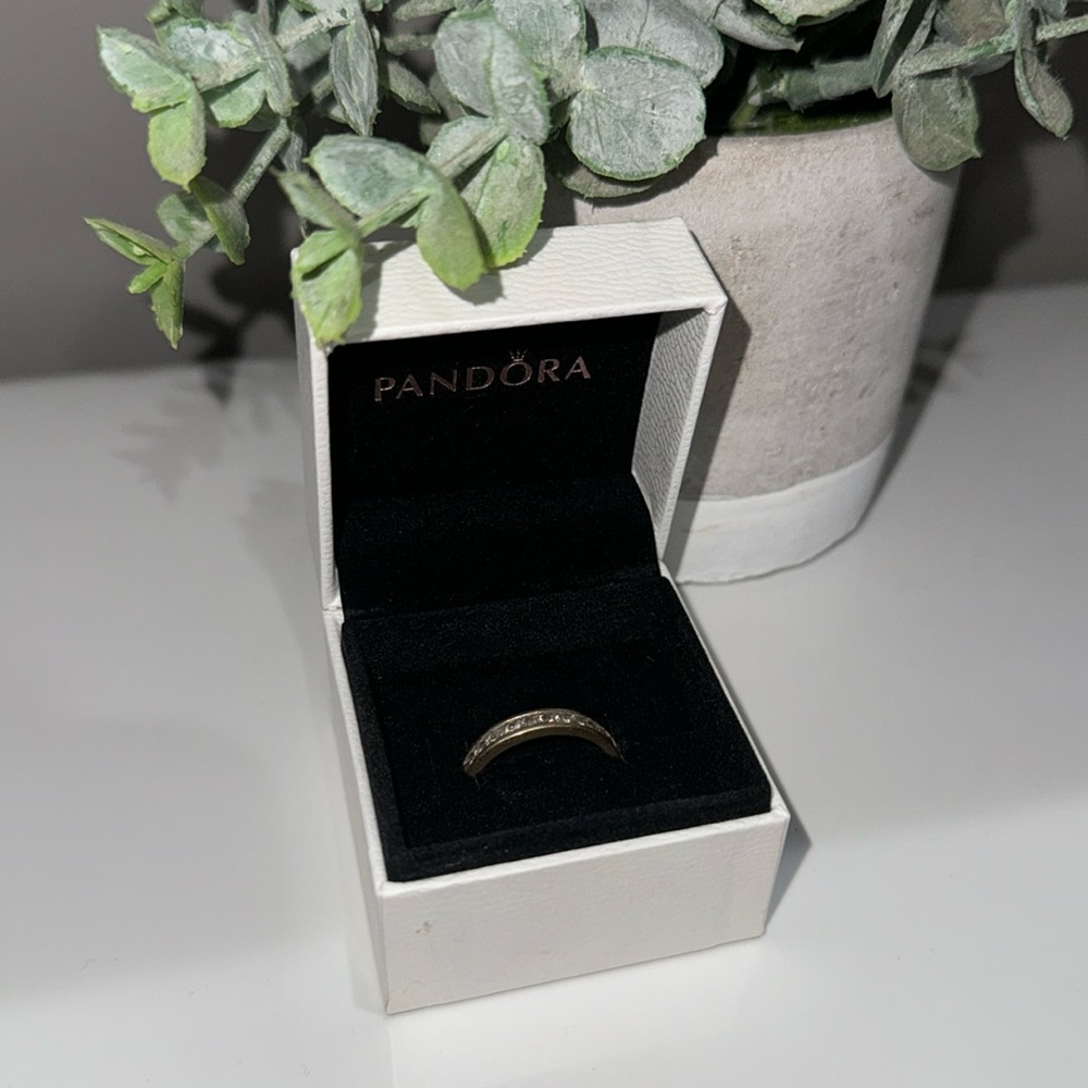 Pandora Ring